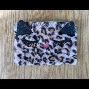 🆕 Super Cute Kitty Animal Print Wristlet Purse 😻